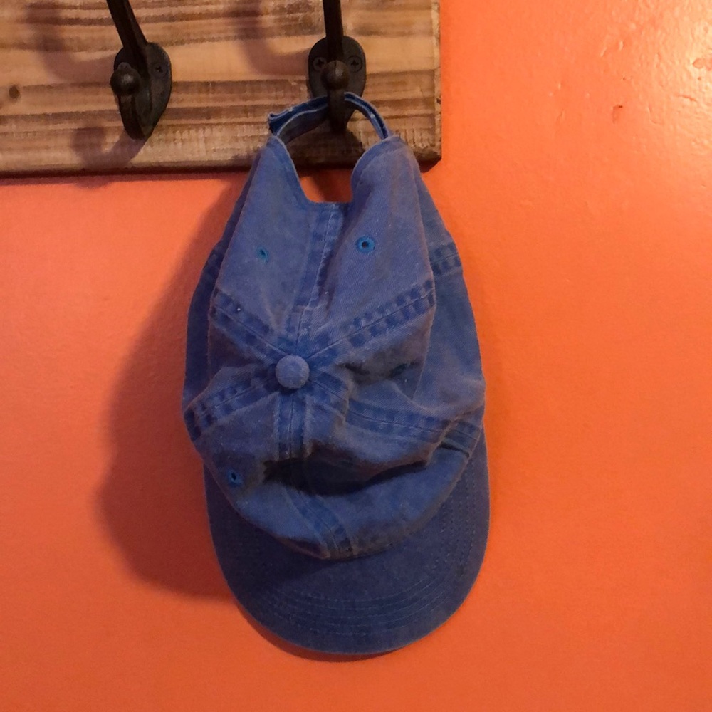 Unisex denim ball cap for sale.  In good condition with no stains or tears